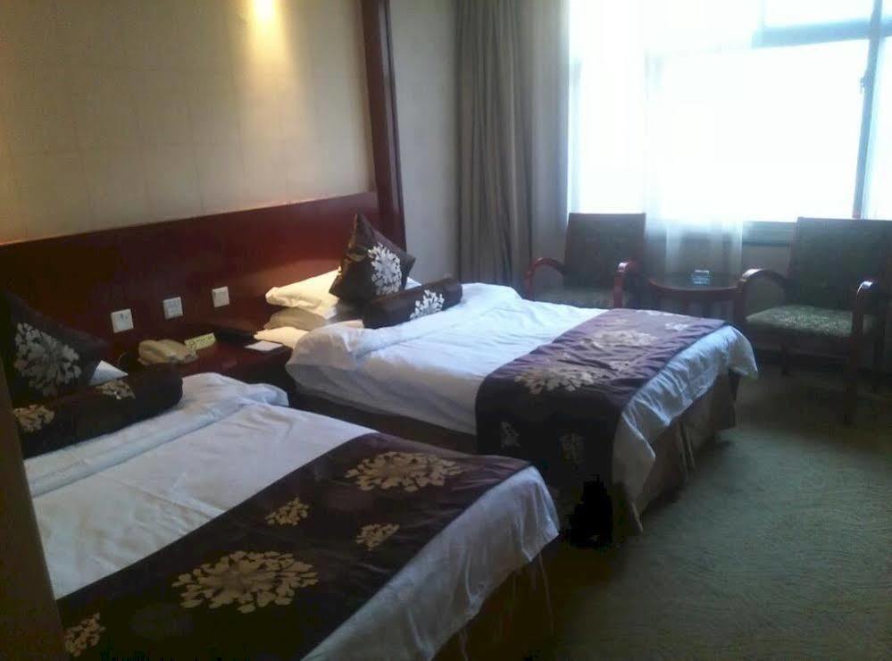New Century Fengming Resort Zaozhuang Exterior photo